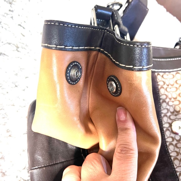 Coach Strip Brown & Tan Soft Leather Shoulder Bag - Picture 13 of 14